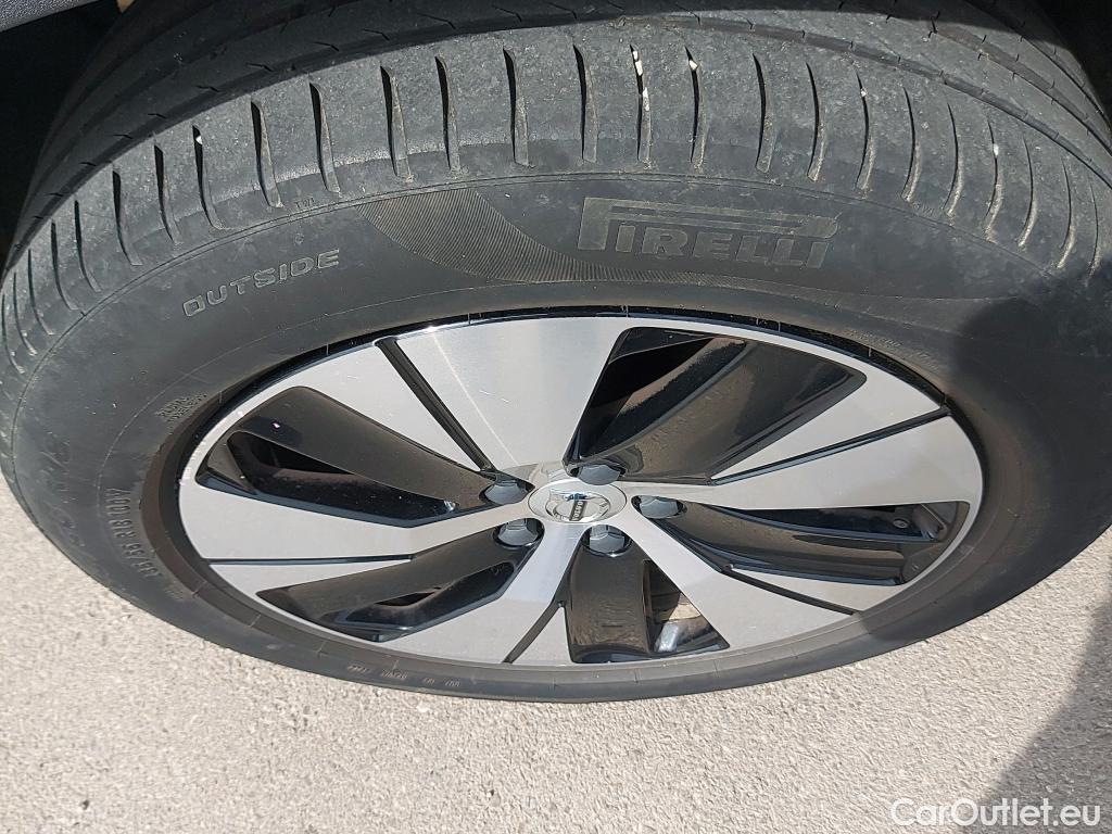  Volvo  XC 40 VOLVO XC40 / 2017 / 5P / todoterreno 1.5 T4 Twin Recharge Inscription Ex Auto #5
