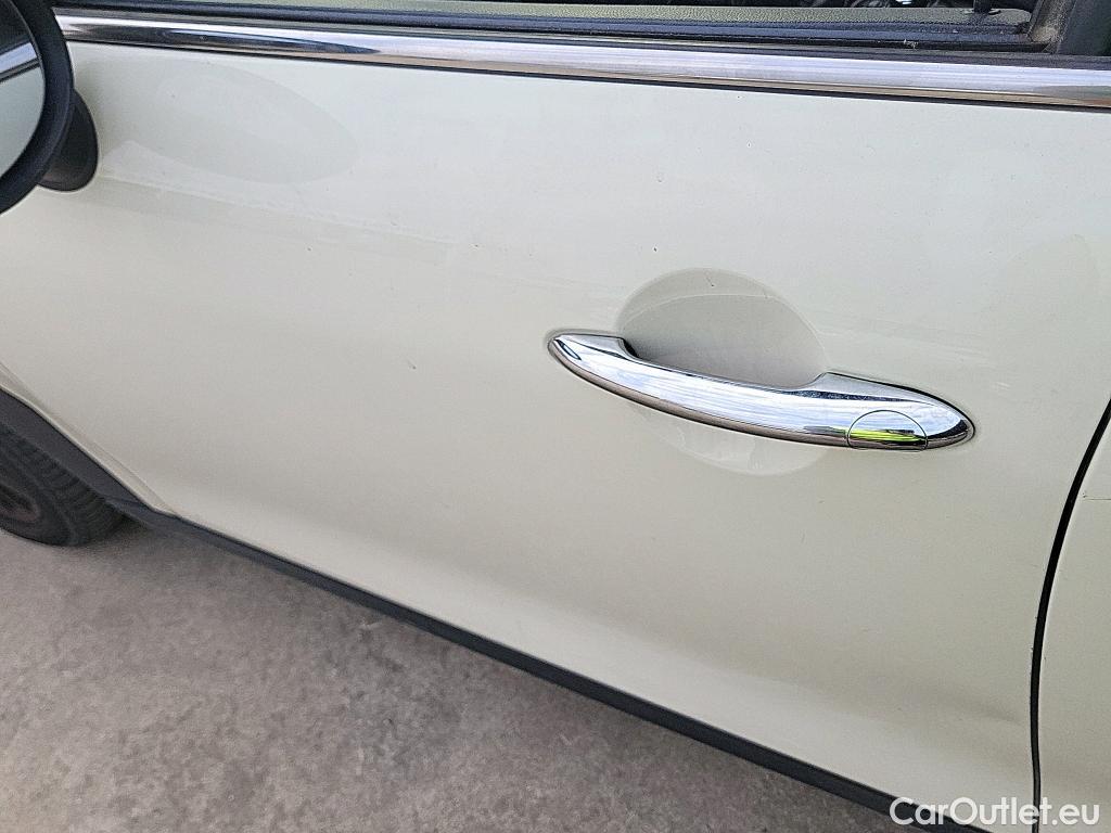 Mini  Cooper MINI MINI / 2014 / 5P / berlina con portón ONE 5 PUERTAS (CX) #3