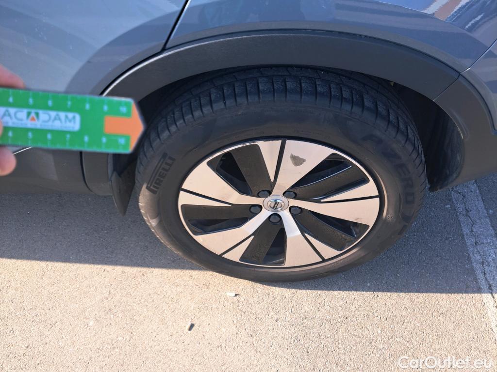  Volvo  XC 40 VOLVO XC40 / 2017 / 5P / todoterreno 1.5 T4 Twin Recharge R-Design Exp Auto #1