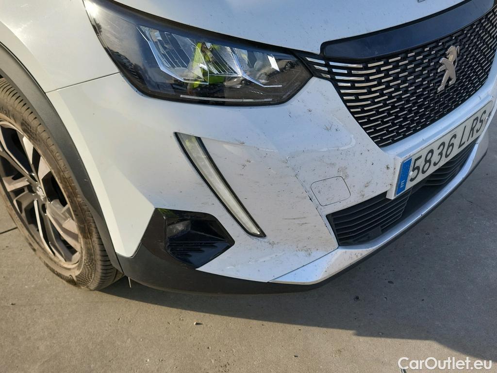 Peugeot  2008  Allure Pack 1.2 PureTech 130CV AT8 E6d #22
