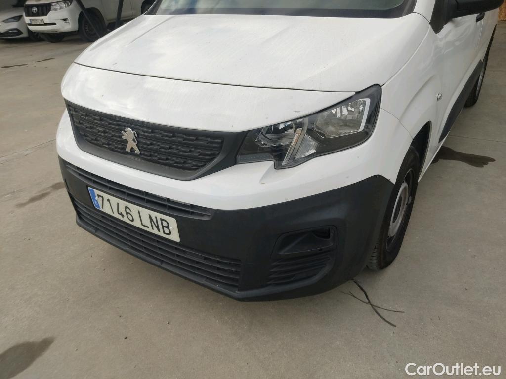 Peugeot  Partner PEUGEOT  / 2018 / 3P / furgón derivado de turismo Pro Standard 600kg BlueHDi 73kW (AC) #33