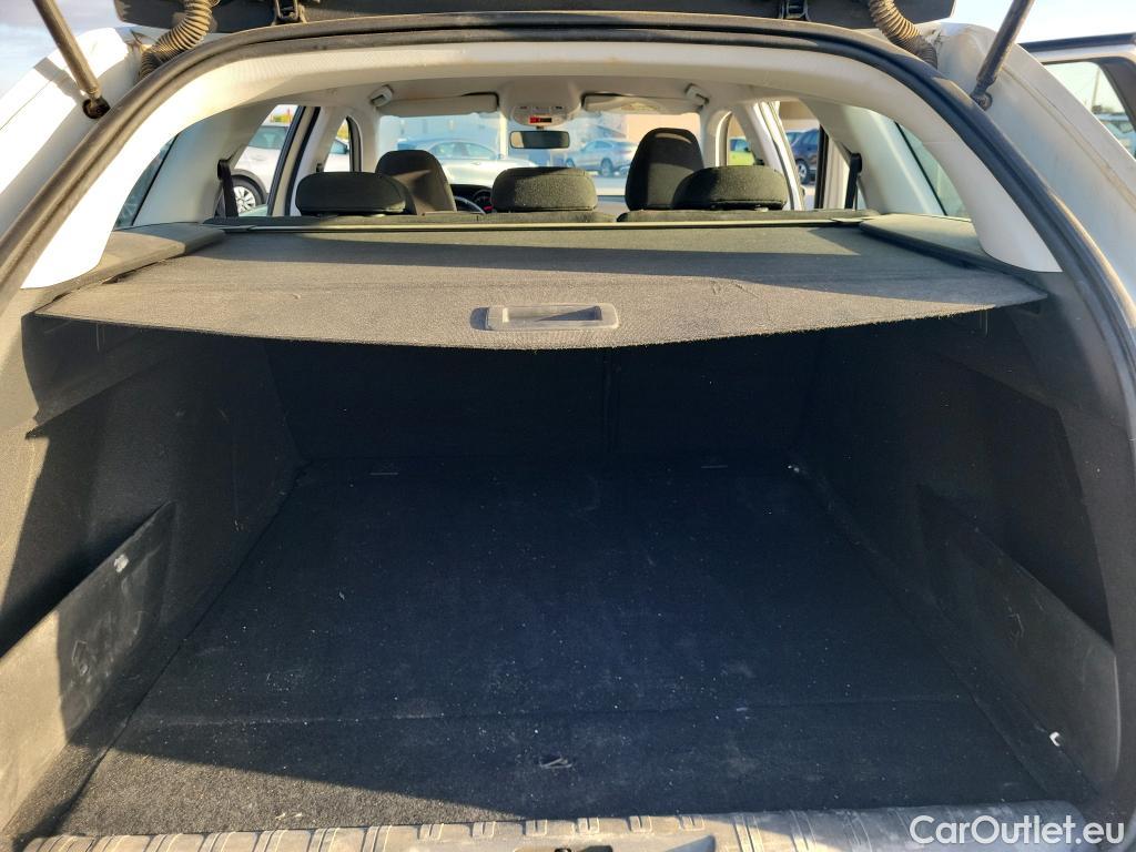 Peugeot  308 PEUGEOT  / 2017 / 5P / familiar SW Business Line BlueHDi 75KW (100CV) #8