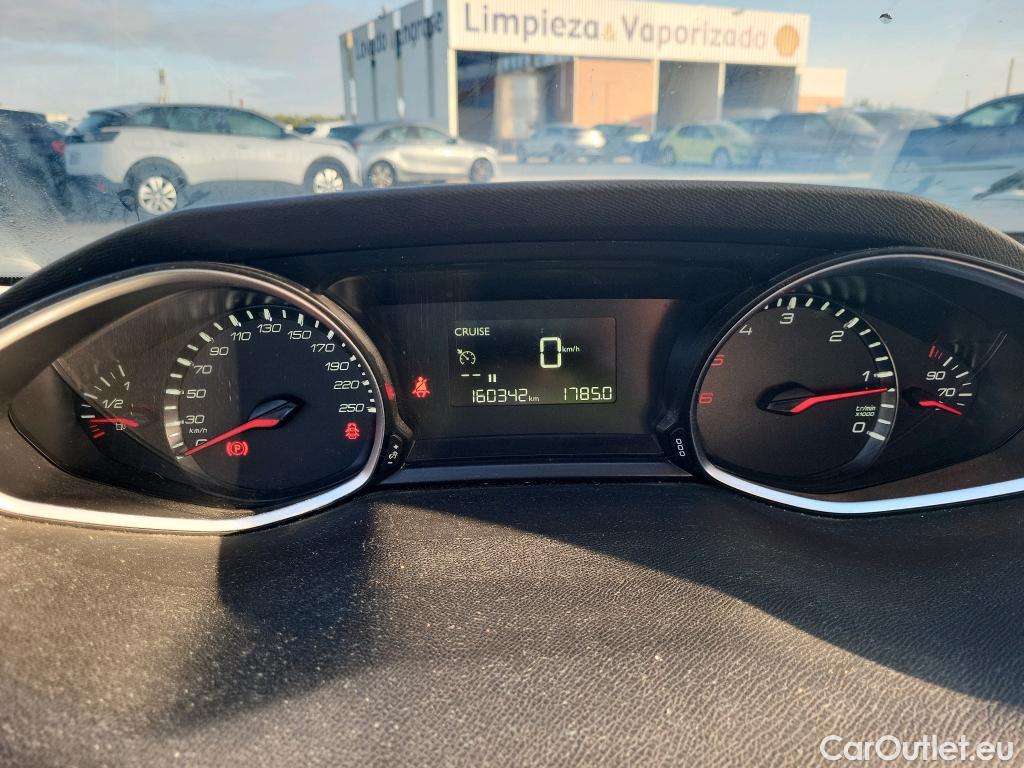 Peugeot  308 PEUGEOT  / 2017 / 5P / familiar SW Business Line BlueHDi 75KW (100CV) #4