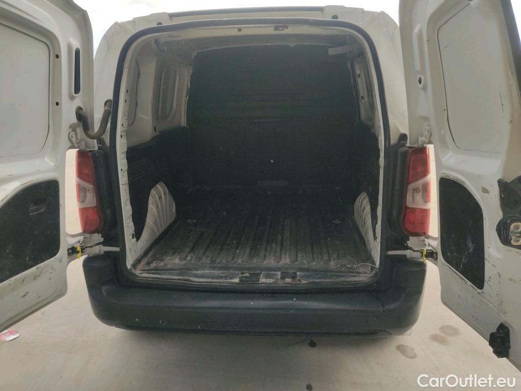 Peugeot  Partner PEUGEOT  / 2018 / 3P / furgón derivado de turismo Pro Standard 600kg BlueHDi 73kW (AC) #8