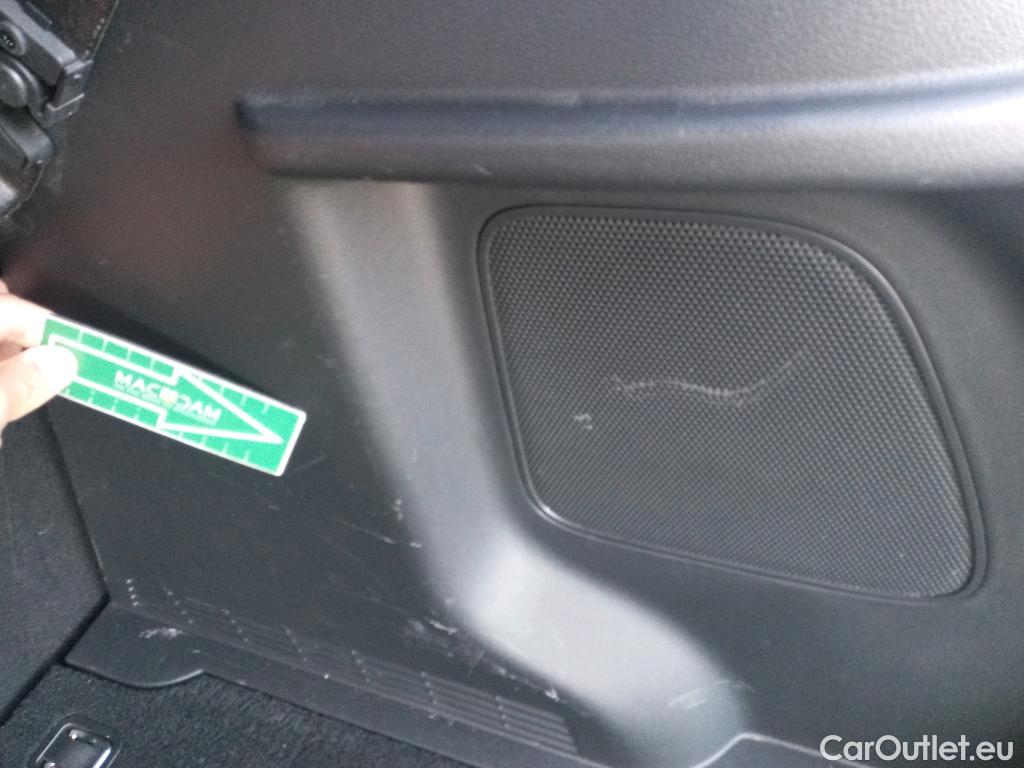 Hyundai  Konna HYUNDAI Kona / 2020 / 5P / todoterreno 1.6 GDI HEV Style Sky DCT #18