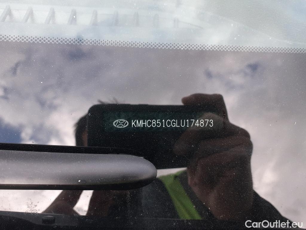 Hyundai   Ioniq HYUNDAI / 2019 / 5P / berlina con portón 1.6 GDI HEV Tecno DT #19