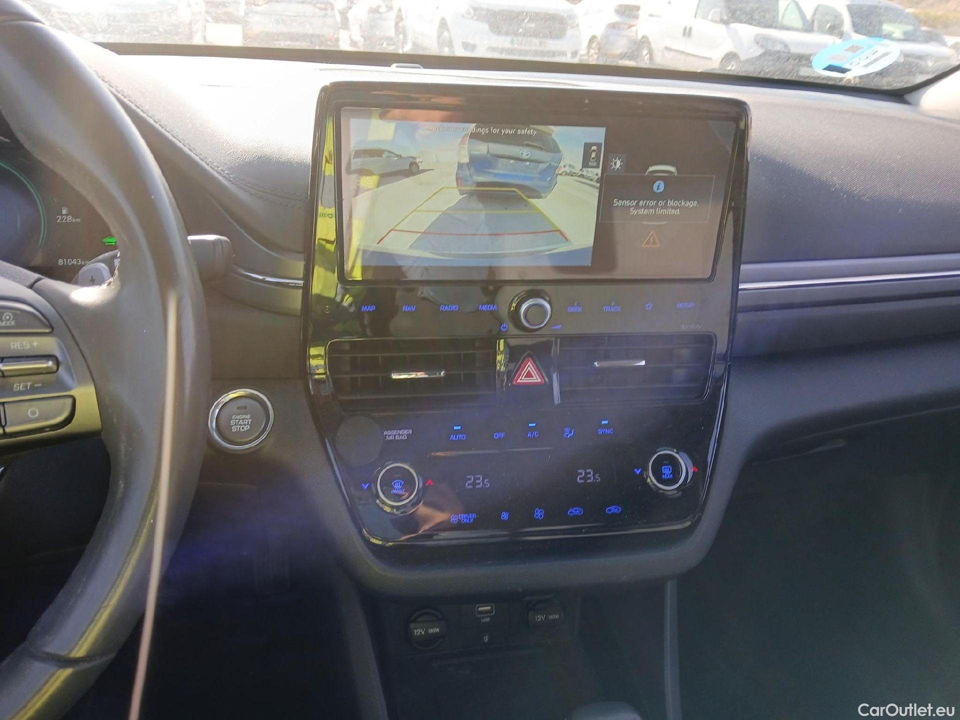 Hyundai   Ioniq HYUNDAI / 2019 / 5P / berlina con portón 1.6 GDI HEV Tecno DCT #12