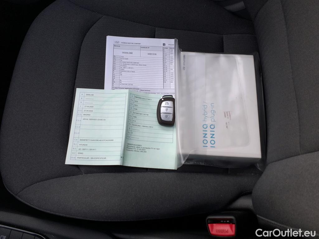 Hyundai   Ioniq HYUNDAI / 2019 / 5P / berlina con portón 1.6 GDI HEV Tecno DT #9