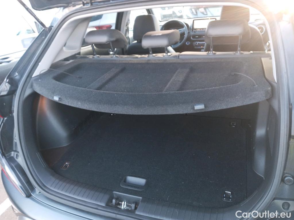 Hyundai  Konna HYUNDAI Kona / 2020 / 5P / todoterreno 1.6 GDI HEV Style Sky DCT #8