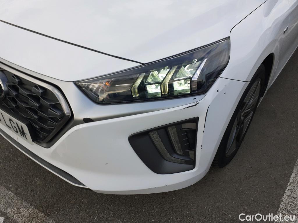 Hyundai   Ioniq HYUNDAI / 2019 / 5P / berlina con portón 1.6 GDI HEV Tecno DT #17