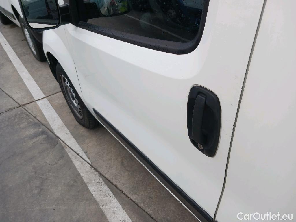 Fiat  Fiorino FIAT  / 2016 / 4P / furgón derivado de turismo Cargo Base N1 1.3 MJet 59 kW (80 CV) #7