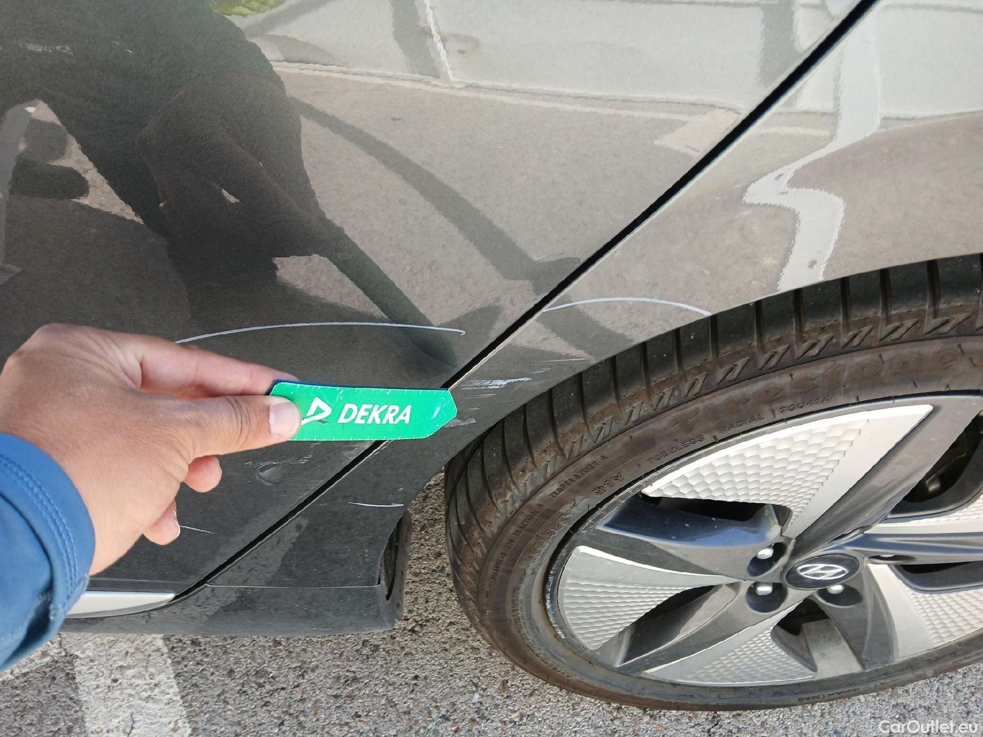 Hyundai   Ioniq HYUNDAI / 2019 / 5P / berlina con portón 1.6 GDI HEV Tecno DCT #19