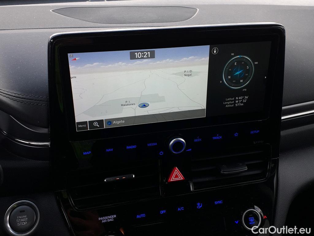 Hyundai   Ioniq HYUNDAI / 2019 / 5P / berlina con portón 1.6 GDI HEV Tecno DT #12
