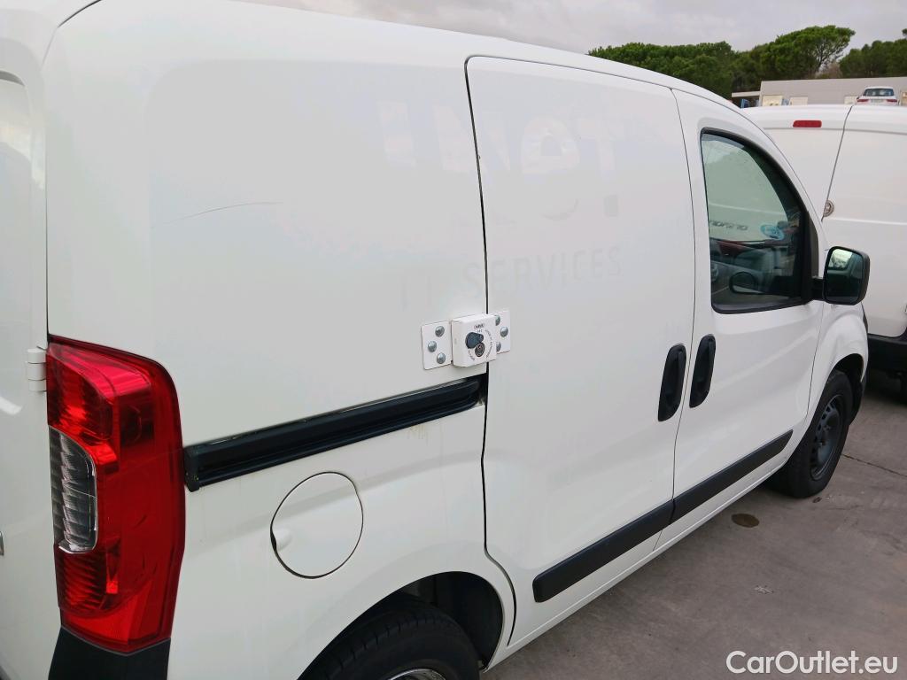 Fiat  Fiorino FIAT  / 2016 / 4P / furgón derivado de turismo Cargo Base N1 1.3 MJet 59 kW (80 CV) #11
