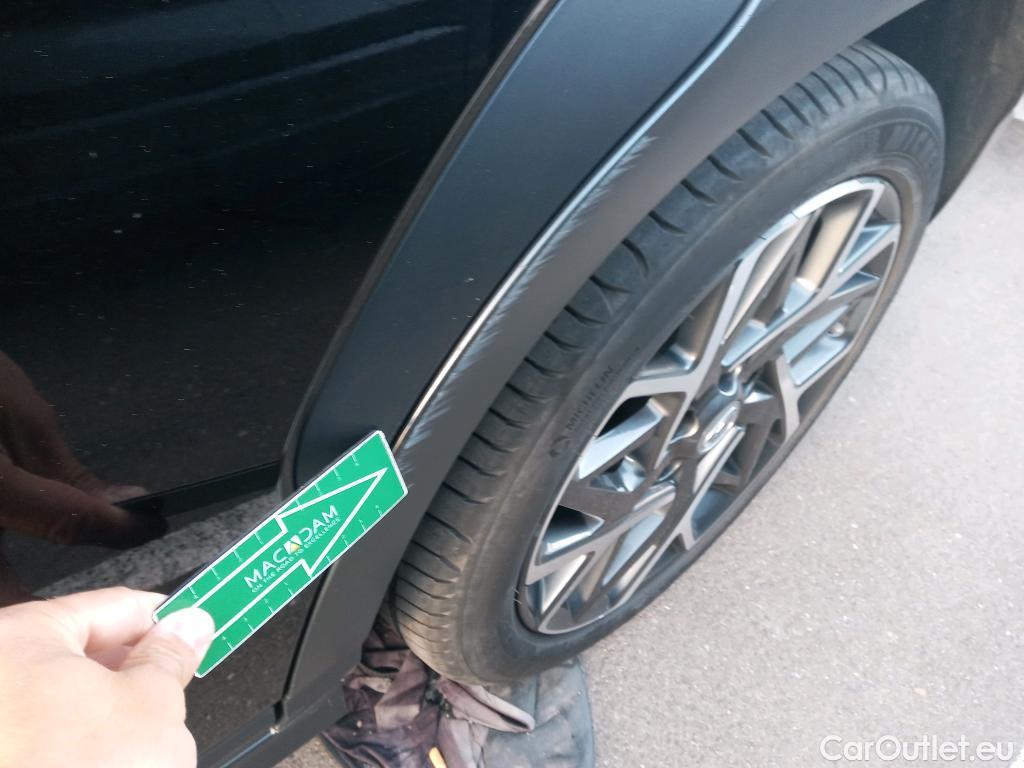 Hyundai  Konna HYUNDAI Kona / 2020 / 5P / todoterreno 1.6 GDI HEV Style Sky DCT #27