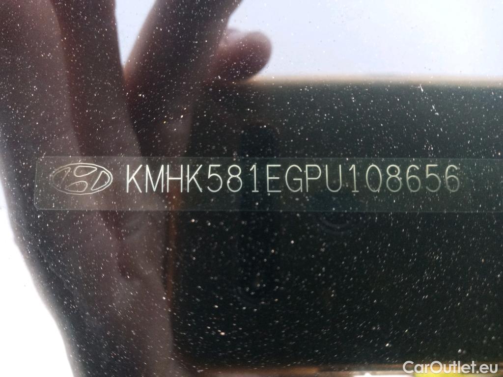 Hyundai  Konna HYUNDAI Kona / 2020 / 5P / todoterreno 1.6 GDI HEV Style Sky DCT #18