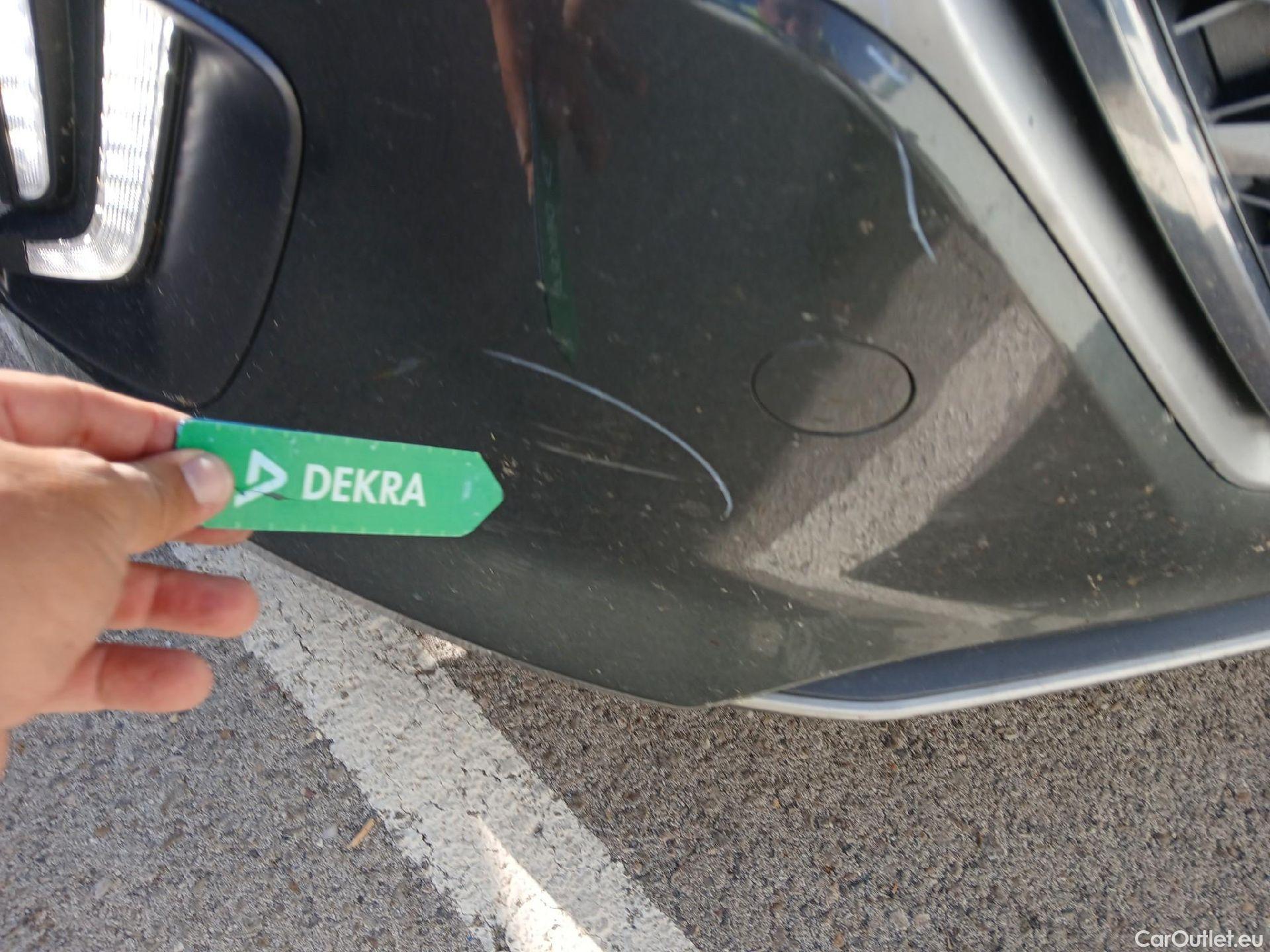 Hyundai   Ioniq HYUNDAI / 2019 / 5P / berlina con portón 1.6 GDI HEV Tecno DCT #9