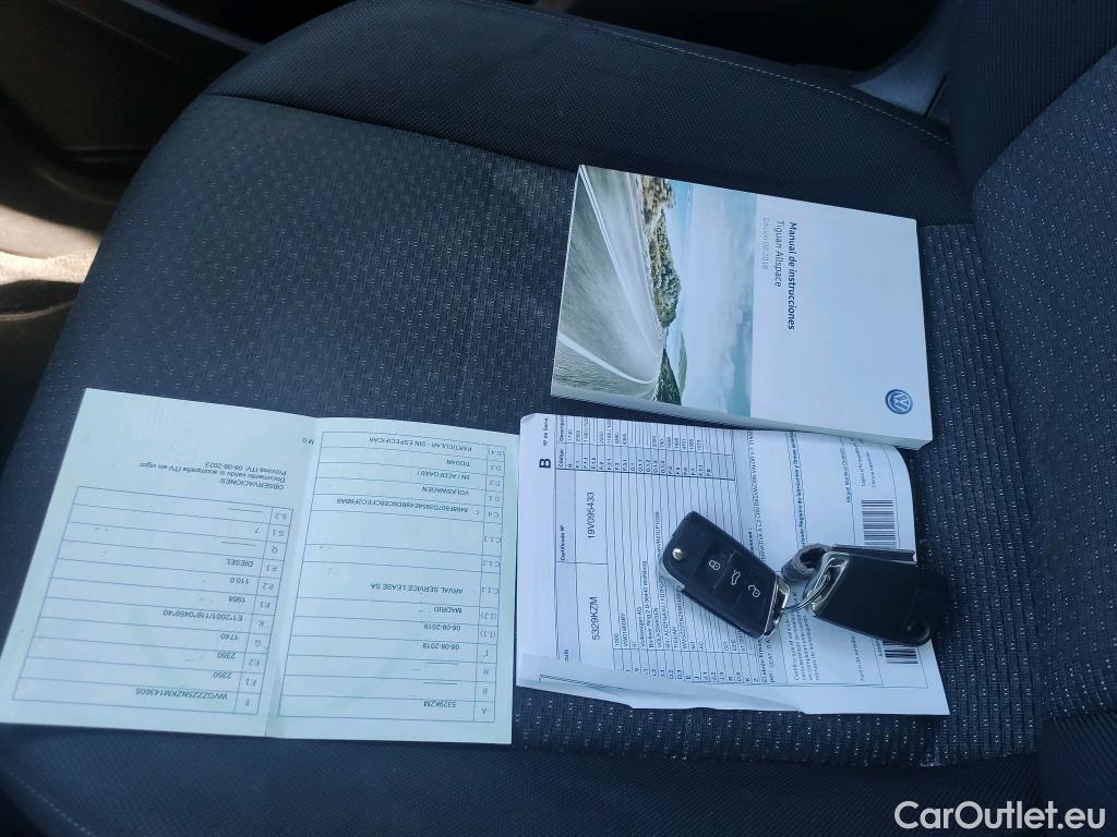 Volkswagen  Tiguan VOLKSWAGEN  Allspace / 2017 / 5P / todoterreno Advance 2.0 TDI 110kW (150CV) DSG #9