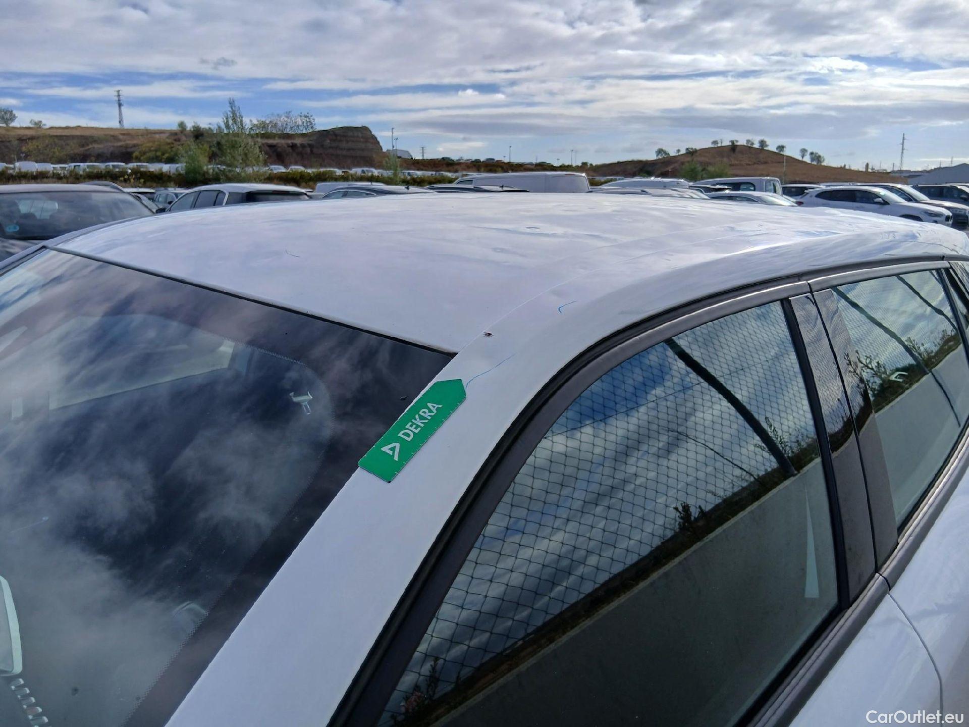  Peugeot  2008 PEUGEOT  / 2019 / 5P / todoterreno Active Puretech 100 S&S BVM6 #7