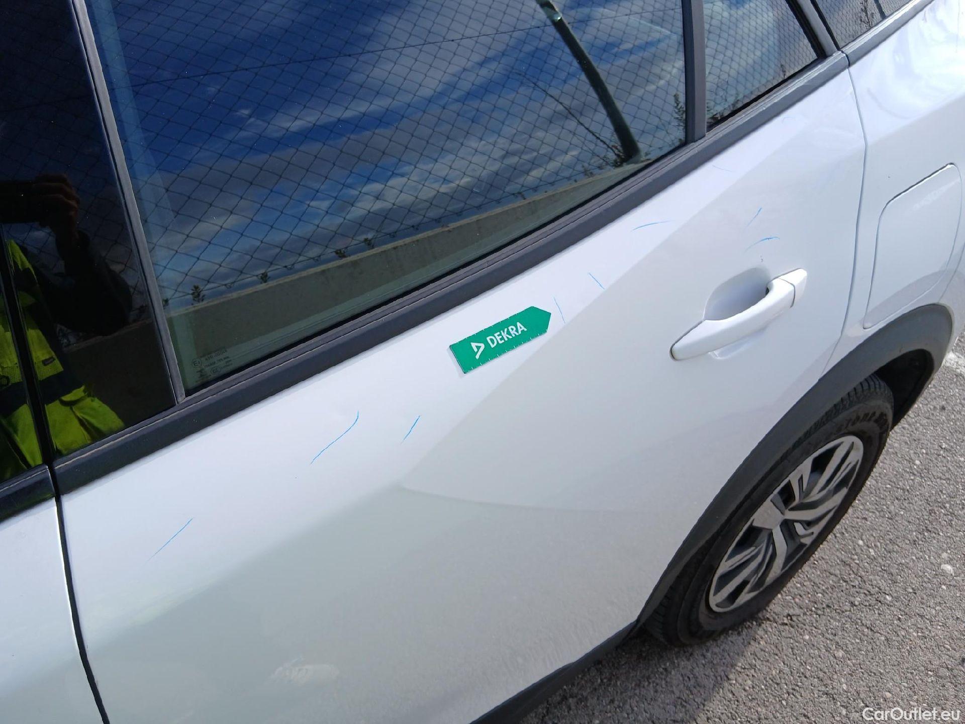  Peugeot  2008 PEUGEOT  / 2019 / 5P / todoterreno Active Puretech 100 S&S BVM6 #15