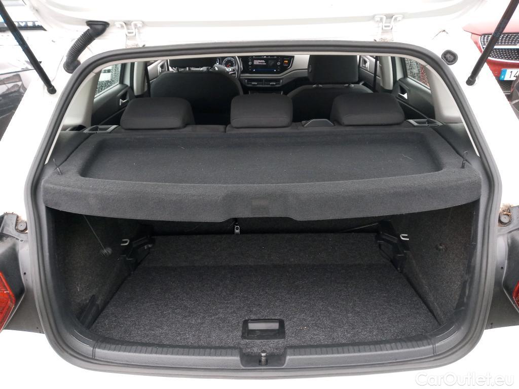 Volkswagen  Polo VOLKSWAGEN  / 2017 / 5P / berlina con portón Advance 1.0 TSI 70kW (95CV) #8