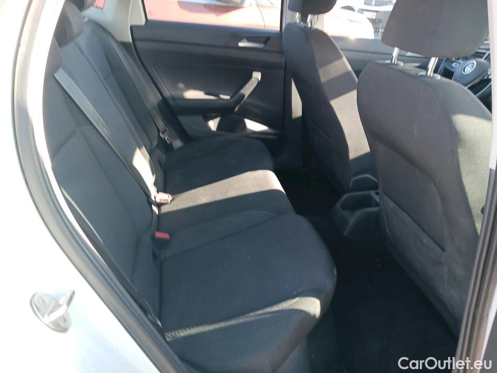 Volkswagen  Polo VOLKSWAGEN  / 2017 / 5P / berlina con portón Advance 1.0 TSI 70kW (95CV) #7