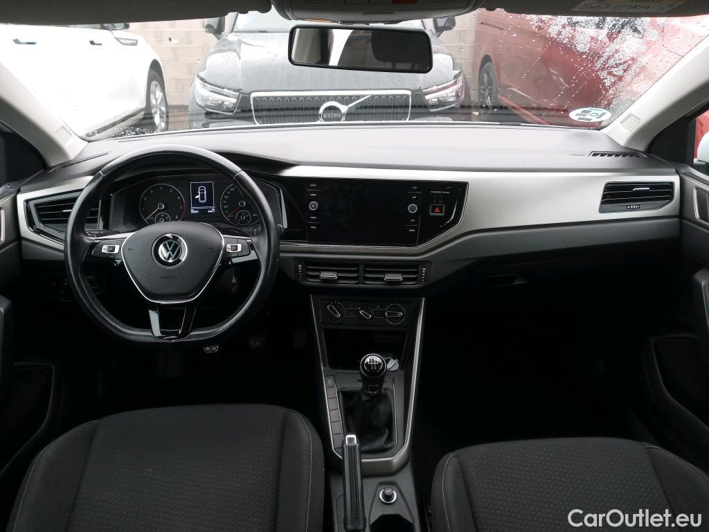 Volkswagen  Polo VOLKSWAGEN  / 2017 / 5P / berlina con portón Advance 1.0 TSI 70kW (95CV) #3