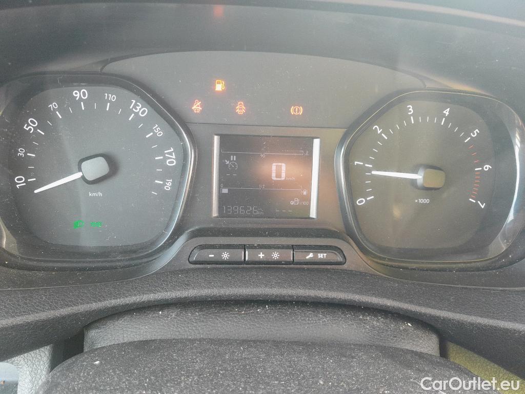 Opel  Vivaro OPEL  / 2019 / 4P / furgón 2.0 Diésel 88kW (120CV) L Inc. Express #5