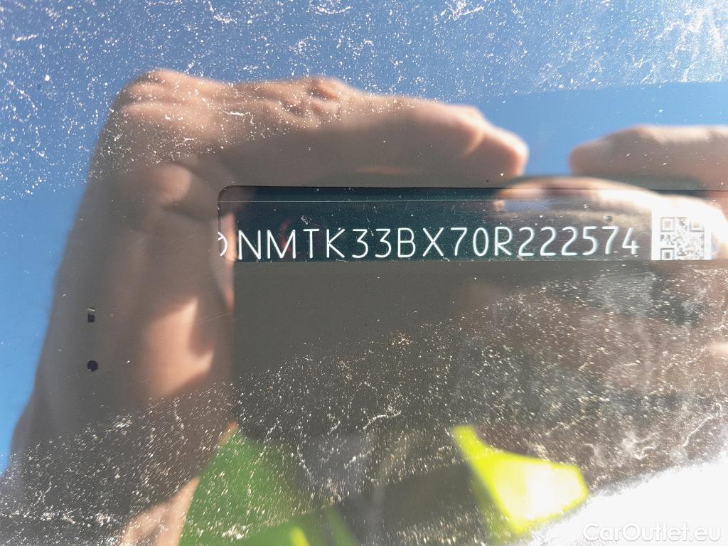 Toyota  C-HR TOYOTA  / 2019 / 5P / todoterreno 1.8 125H Advance #19