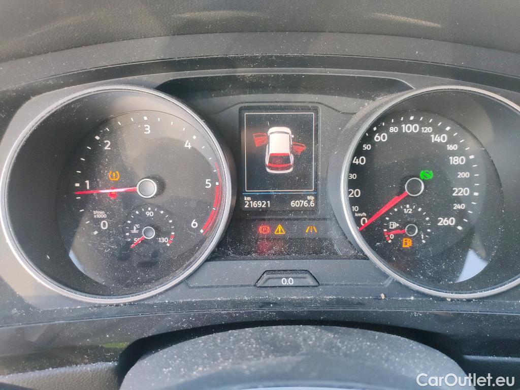 Volkswagen  Tiguan VOLKSWAGEN  Allspace / 2017 / 5P / todoterreno Advance 2.0 TDI 110kW (150CV) DSG #4