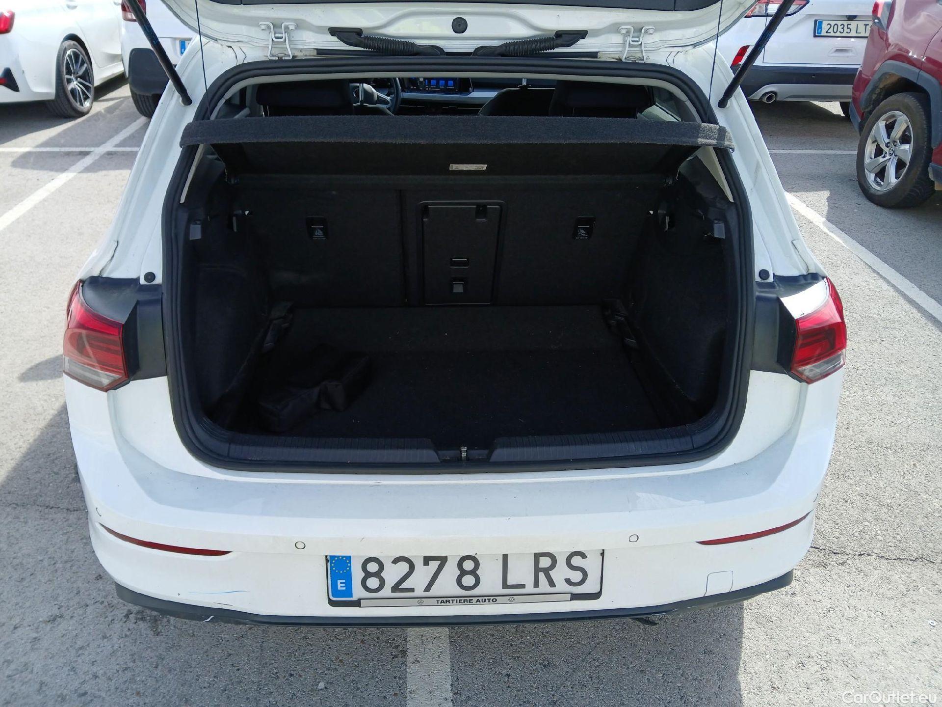 Volkswagen  Golf  VOLKSWAGEN / 2020 / 5P / berlina con portón Life 2.0 TDI 85kW (115CV) #8