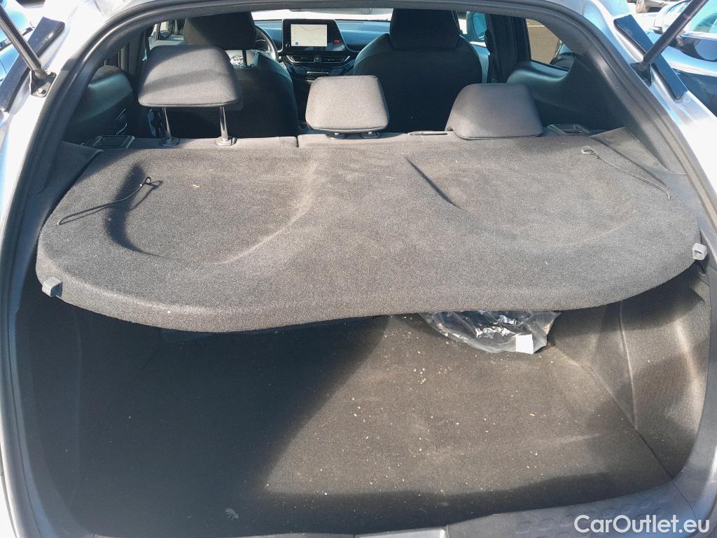 Toyota  C-HR TOYOTA  / 2019 / 5P / todoterreno 1.8 125H Advance #8