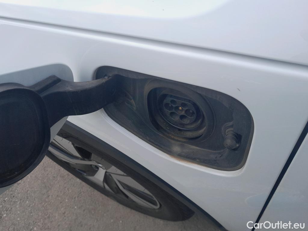 Volvo  XC 40 VOLVO XC40 / 2017 / 5P / todoterreno 1.5 T4 Twin Recharge Inscription Ex Auto #13