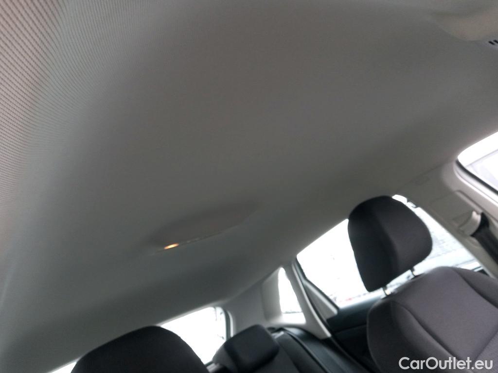 Volkswagen  Polo VOLKSWAGEN  / 2017 / 5P / berlina con portón Advance 1.0 TSI 70kW (95CV) #12