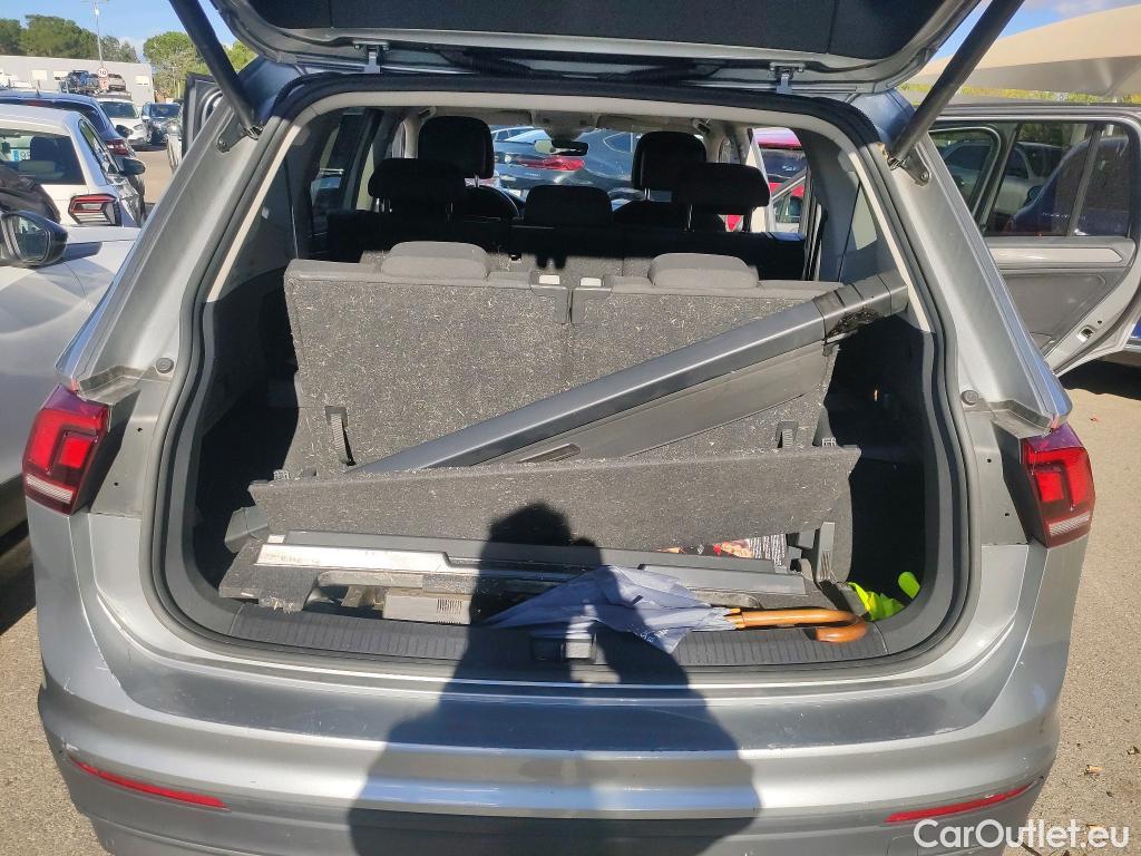 Volkswagen  Tiguan VOLKSWAGEN  Allspace / 2017 / 5P / todoterreno Advance 2.0 TDI 110kW (150CV) DSG #8