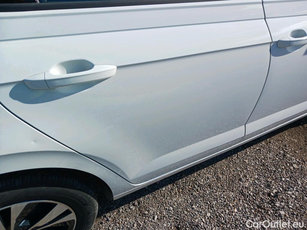 Volkswagen  Polo VOLKSWAGEN  / 2017 / 5P / berlina con portón Advance 1.0 TSI 70kW (95CV) #17