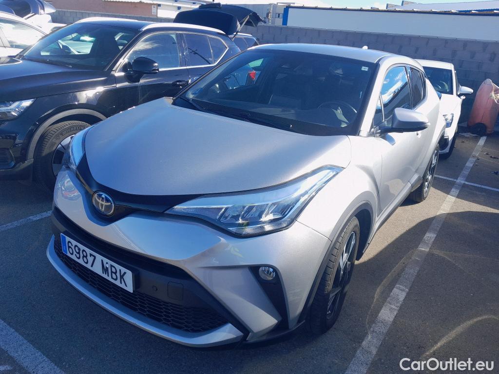 Toyota  C-HR TOYOTA  / 2019 / 5P / todoterreno 1.8 125H Advance #1