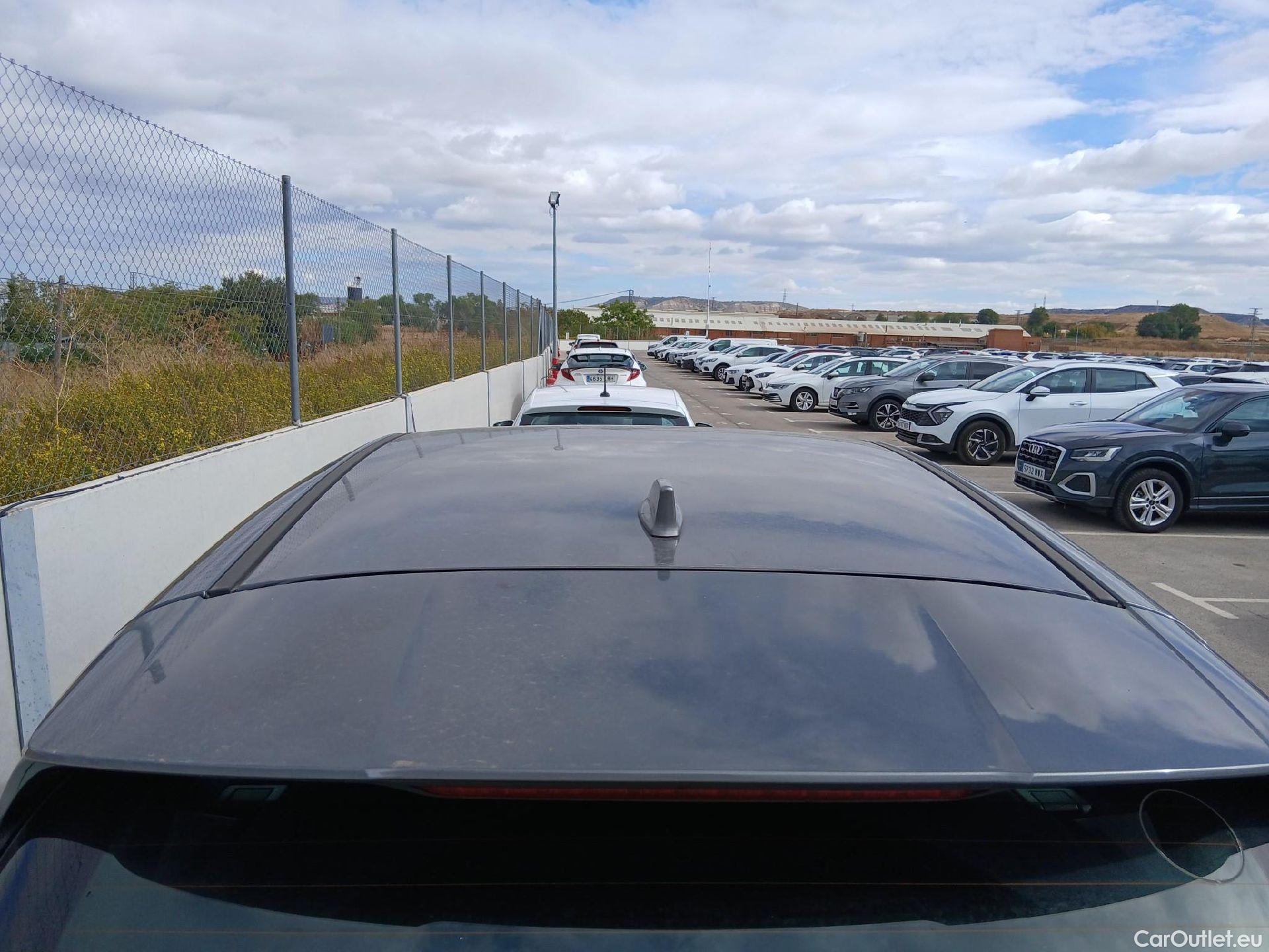 Land Rover  Discovery NISSAN QASHQAI / 2021 / 5P / todoterreno DIG-T 116kW (158CV) mHEV Xtronic Acenta (AC) #9