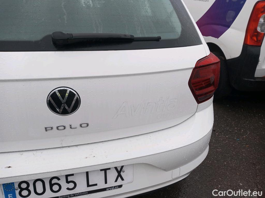 Volkswagen  Polo VOLKSWAGEN  / 2017 / 5P / berlina con portón Advance 1.0 TSI 70kW (95CV) #2