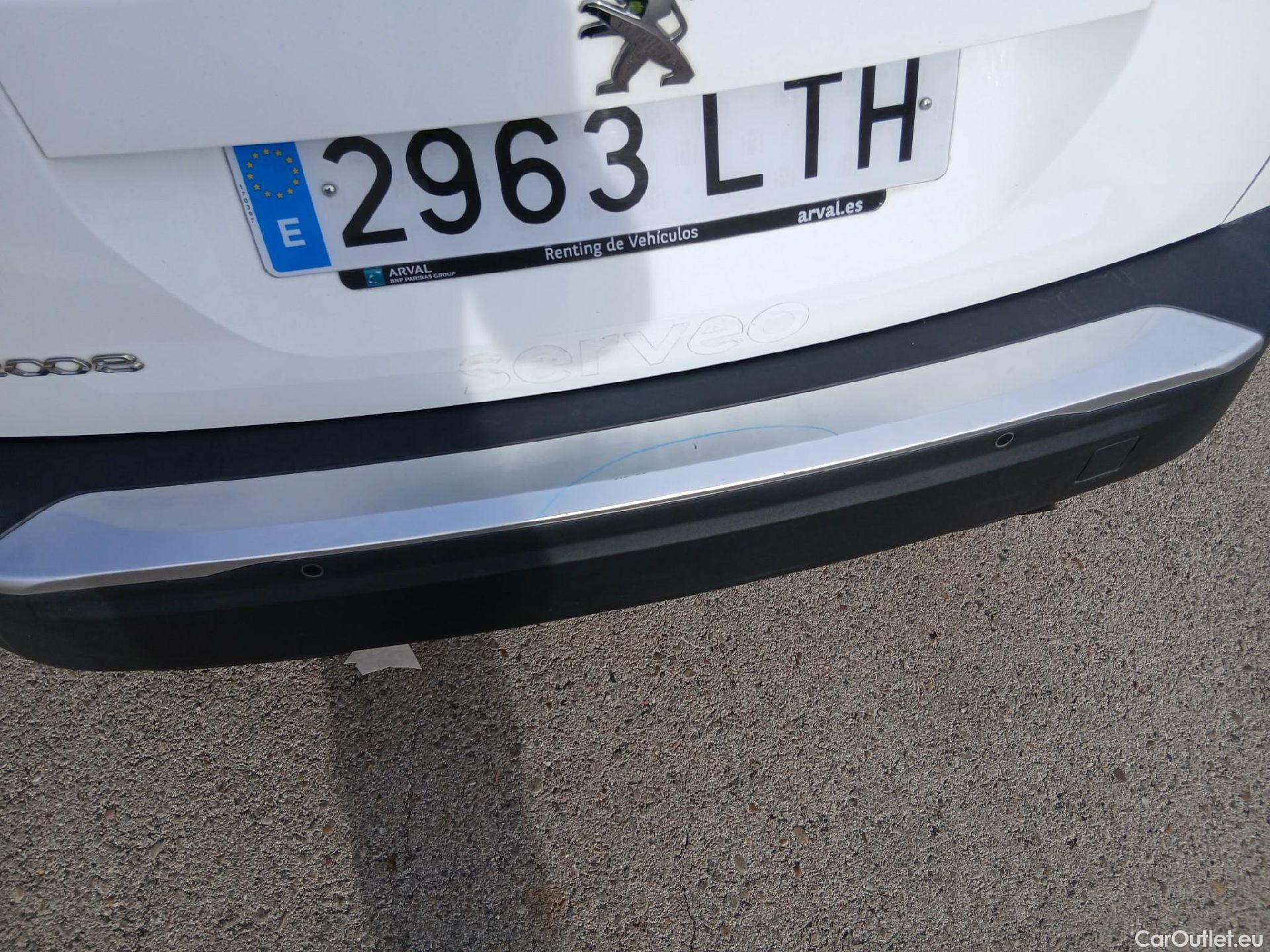 Peugeot  2008 PEUGEOT  / 2019 / 5P / todoterreno Active Puretech 100 S&S BVM6 #23