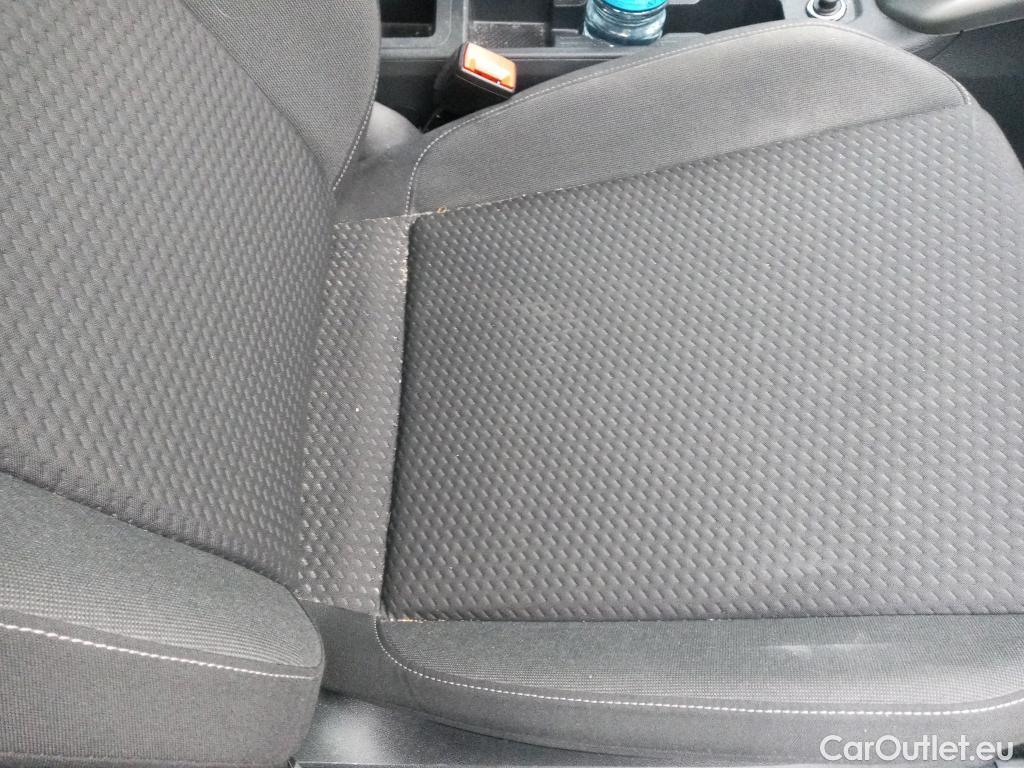Volkswagen  Polo VOLKSWAGEN  / 2017 / 5P / berlina con portón Advance 1.0 TSI 70kW (95CV) #5