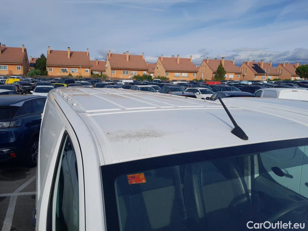 Opel  Vivaro OPEL  / 2019 / 4P / furgón 2.0 Diésel 88kW (120CV) L Inc. Express #14