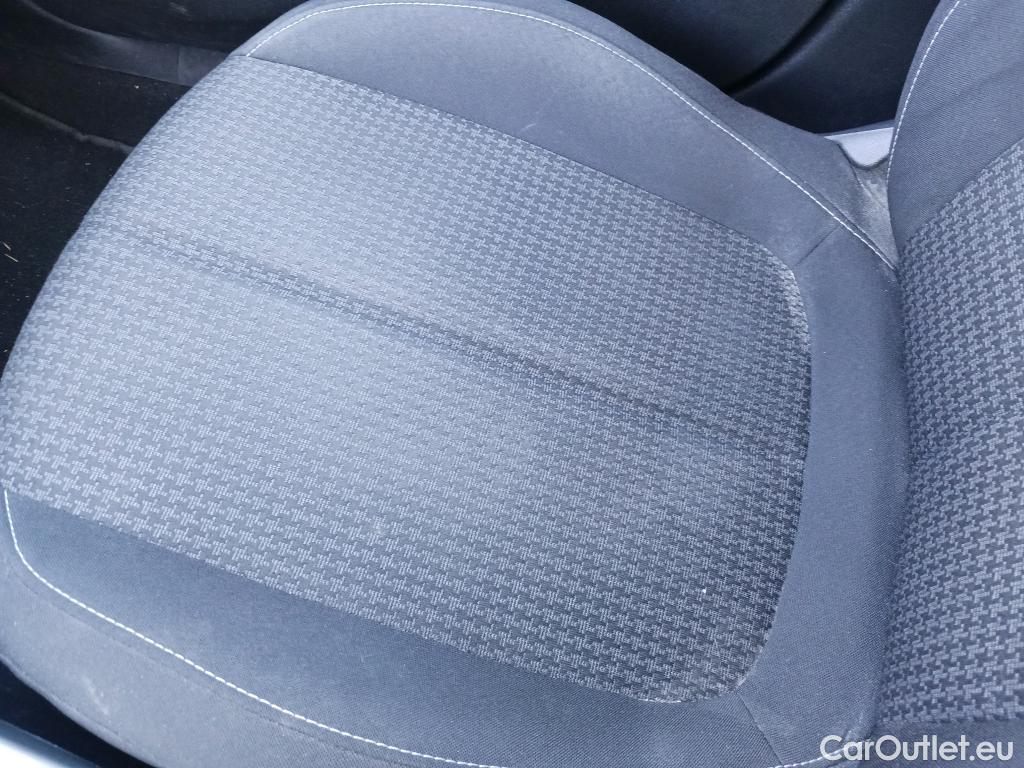  Peugeot  308 PEUGEOT  / 2017 / 5P / familiar SW Active Pack BlueHDi 130 S&S EAT8 #14