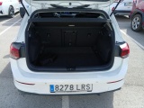 Volkswagen  Golf  VOLKSWAGEN / 2020 / 5P / berlina con portón Life 2.0 TDI 85kW (115CV) #8
