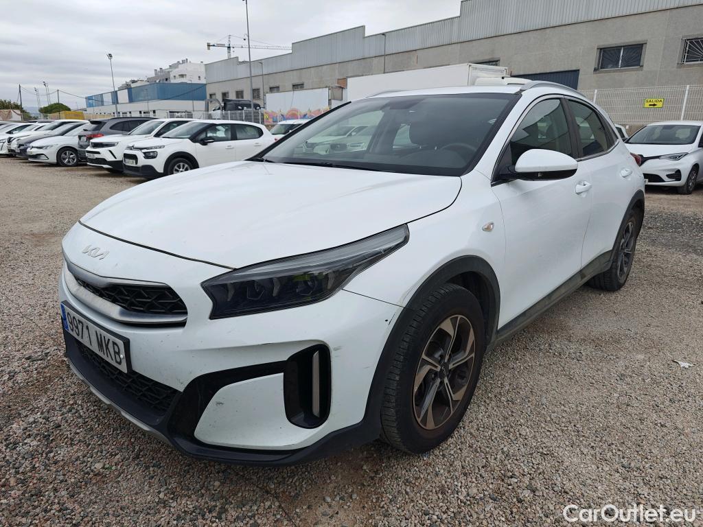 KIA  XCeed KIA  / 2022 / 5P / todoterreno 1.0 T-GDi Drive 88kW (120CV) #1
