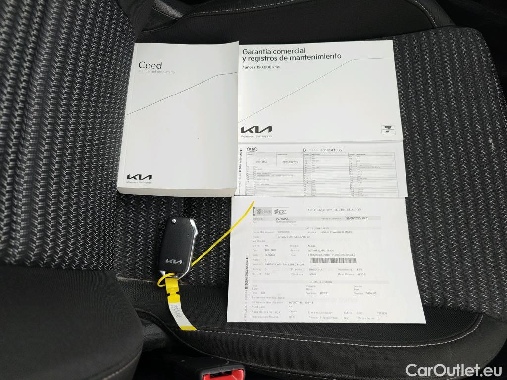 KIA  XCeed KIA  / 2022 / 5P / todoterreno 1.0 T-GDi Drive 88kW (120CV) #9