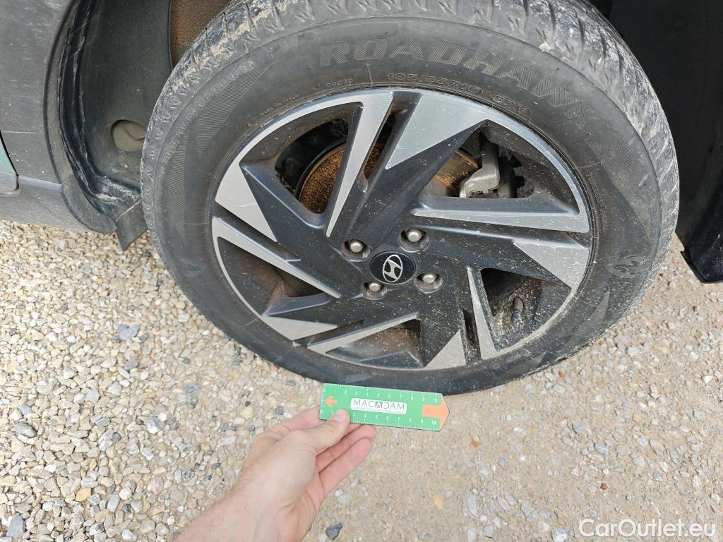 Hyundai  Bayon HYUNDAI  / 2021 / 5P / todoterreno 1.2 MPI Maxx #33