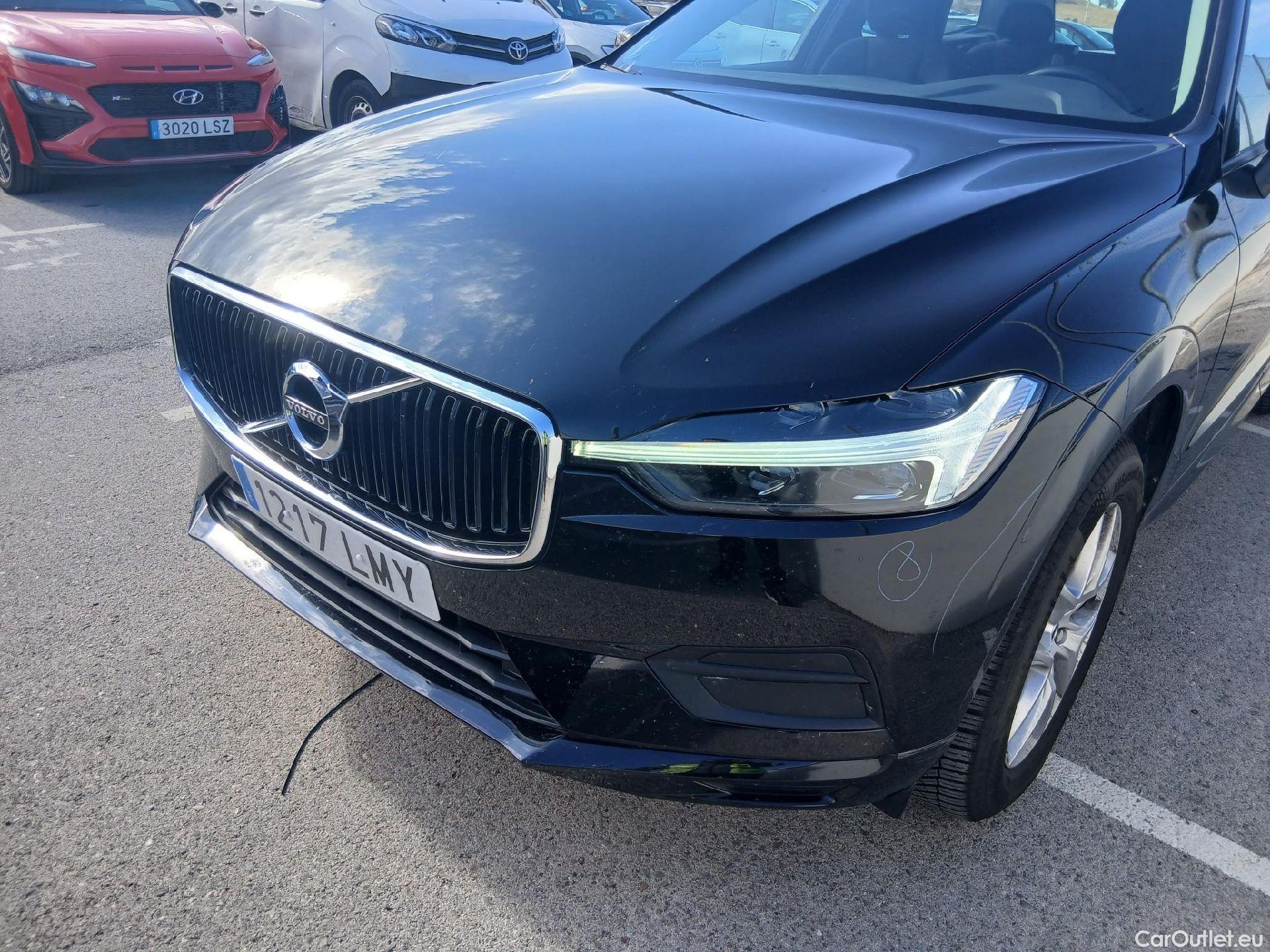 Volvo  XC60 VOLVO  / 2017 / 5P / todoterreno 2.0 B4 D Momentum Auto #3
