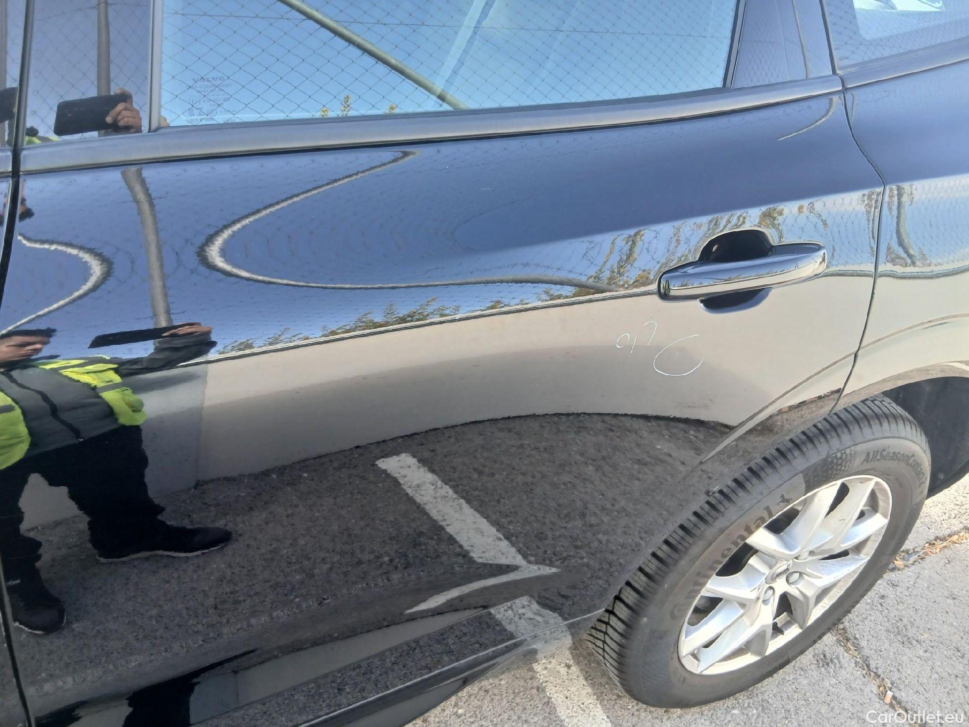 Volvo  XC60 VOLVO  / 2017 / 5P / todoterreno 2.0 B4 D Momentum Auto #13