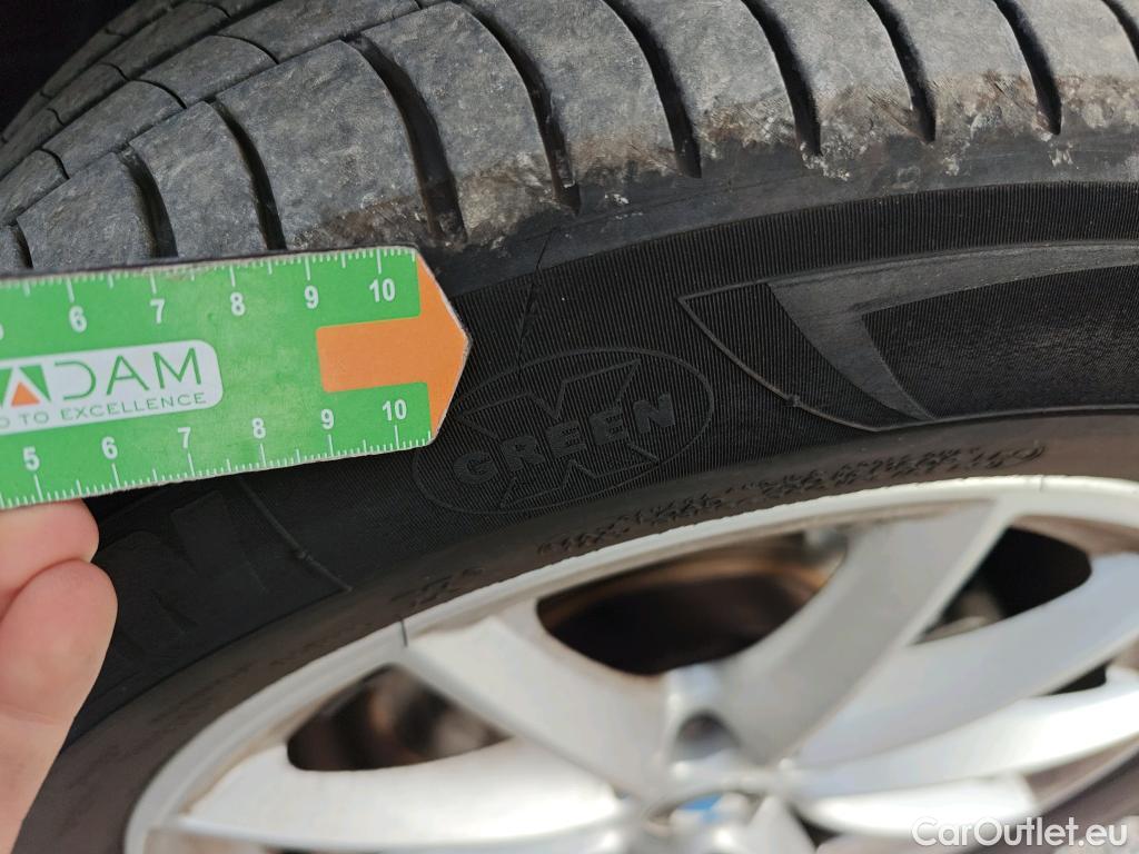  Bmw  X1 BMW  / 2019 / 5P / todoterreno sDrive16d Business #27